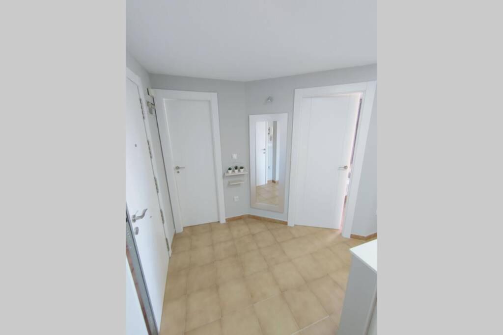 Apartament For Rent - Evamar Apartment Бенидорм Екстериор снимка